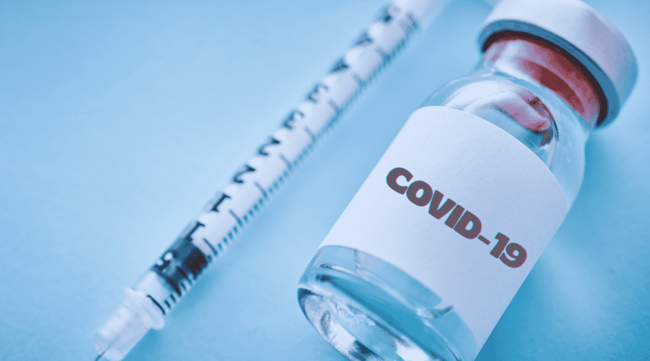 Por primera vez el Gobierno federal aplicaría vacunas actualizadas contra COVID-19, de la empresa Moderna. ESPECIAL / CANVA