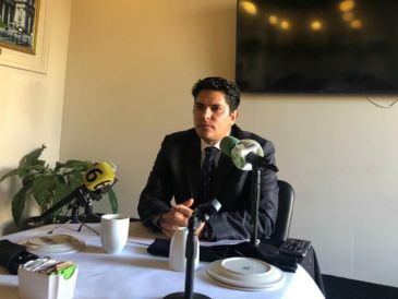 El abogado Christian González Puig explicó que pretenden arrebatarles terrenos de manera irregular a través de la fabricación de delitos. EL INFORMADOR/J. Velazco