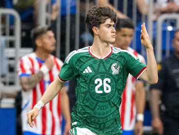 Armando “Hormiga” González vivió su esperado debut con el Tricolor mayor en la derrota 2-1 frente a Paraguay. IMAGO7.