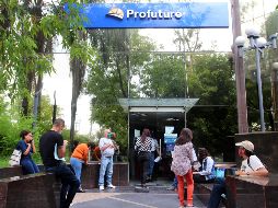 El trámite de retiro parcial es fácil y gratuito. La Consar aconseja a los trabajadores evitar gestores, que cobran hasta 30% del monto retirado. EL INFORMADOR/Archivo