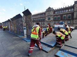 La colocación de estas vallas ocurre a poco más de una semana en que en la marcha de la Generación Z, manifestantes derribaron este tipo de vallas y en donde se registraron actos de violencia. SUN/B. Fregoso