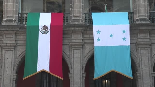 La Presidenta de México sostuvo una reunión con la mandataria hondureña enfocada en fortalecer la cooperación entre ambos países, a menos de una semana de las elecciones en el país centroamericano