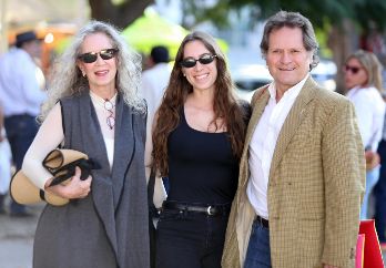 Lorena Urrea, Sofía y Óscar Ramírez. GENTE BIEN JALISCO / Revista del 28 de noviembre 2025