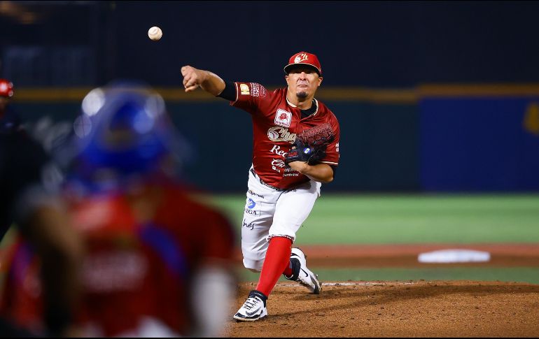 Ronald Medrano perdió el juego después de cuatro entradas, ocho hits, tres bases por bolas y siete carreras limpias. CORTESÍA/Charros de Jalisco