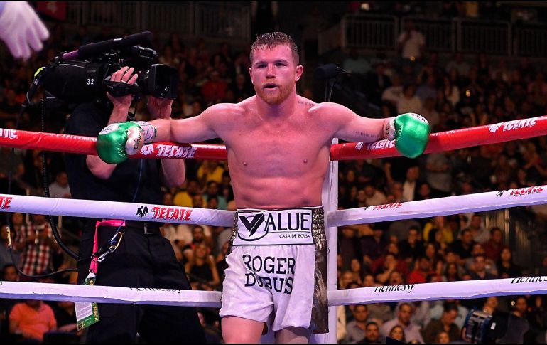 La derrota de Álvarez en septiembre resultó especialmente dolorosa por la pérdida de los cuatro cinturones supermedianos. Imago7 / ARCHIVO