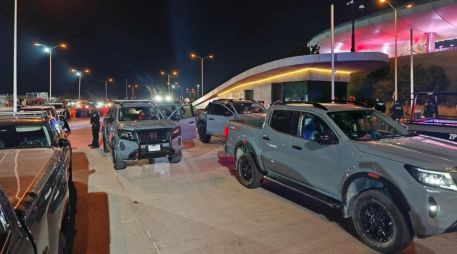 Las tres personas fueron puestas en custodia y el servicio completo fue remitido ante el agente del Ministerio Público. ESPECIAL / FACEBOOK Policía de Zapopan