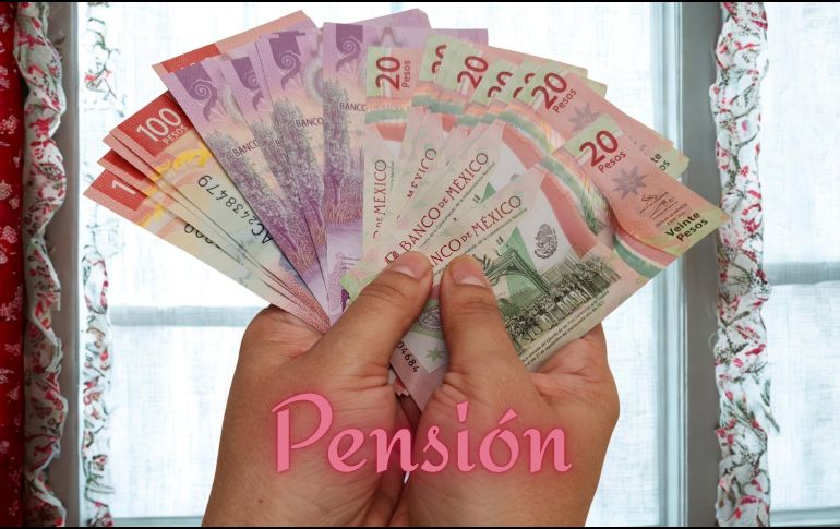 Mientras un grupo recibe su depósito antes del fin de mes de noviembre, otro deberá esperar al lunes para recibir su dinero del mes de diciembre. ESPECIAL / CANVA