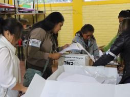 Los hondureños votarán también por tres designados presidenciales (vicepresidentes), 298 alcaldías municipales, 128 diputados al Parlamento local y 20 al Centroamericano. EFE/ G. AMADOR