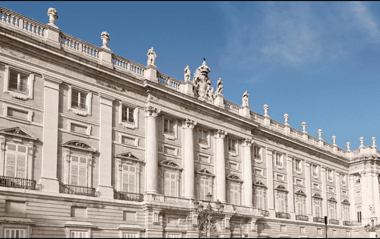 Tierra de color, en Punta Umbría, permanecerá abierta al público hasta el 10 de diciembre. EFE / S. Pérez