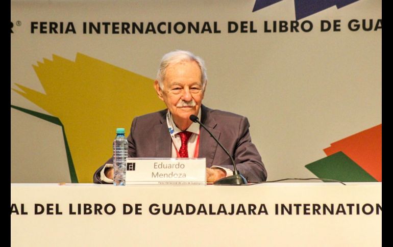 Ante un auditorio lleno, Eduardo Mendoza encabezó este domingo la apertura del Salón Literario Carlos Fuentes en la Feria Internacional del Libro de Guadalajara. EL INFORMADOR / H. Navarro