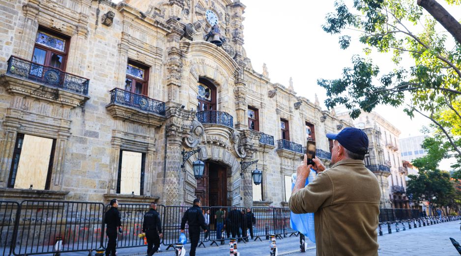 El pasado 15 de noviembre, después de la protesta matutina, distintos sujetos comenzaron a generar disturbios en la zona de Plaza de Armas y el Palacio de Gobierno. EL INFORMADOR / ARCHIVO