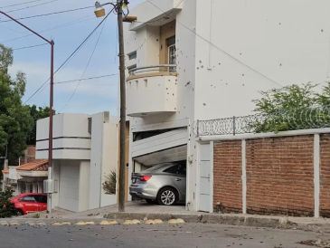 En la mayoría de los casos no se registraron personas lesionadas y el modus operandi fue disparar contra las viviendas y en algunos casos prenderles fuego. ESPECIAL