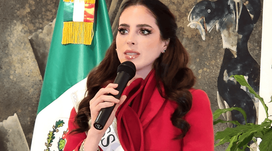 El tailandés encargado de organizar el certamen en el que la mexicana fue coronada niega haber insultado a Bosch y emprendió acciones legales en su contra. EFE/R. Hernández