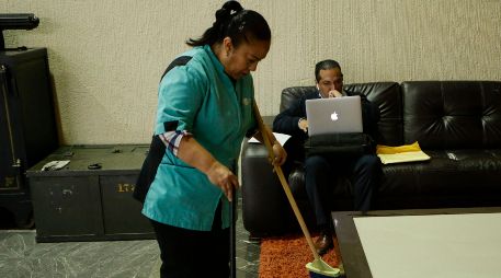 En casa, las mujeres contribuyeron más en actividades como la alimentación, con 82.0 % y limpieza y cuidado de la ropa y calzado, con 78.1 por ciento. EL INFORMADOR / ARCHIVO