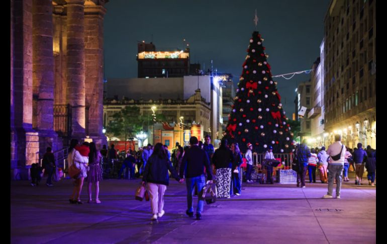 Segunda edición del festival Bien de Noche Guadalajara, esta vez con temática navideña. EL INFORMADOR/J.ACOSTA