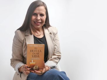 Gaby Pérez Islas presenta "Tu huella en mi vida". GENTE BIEN • CLAUDIO JIMENO.