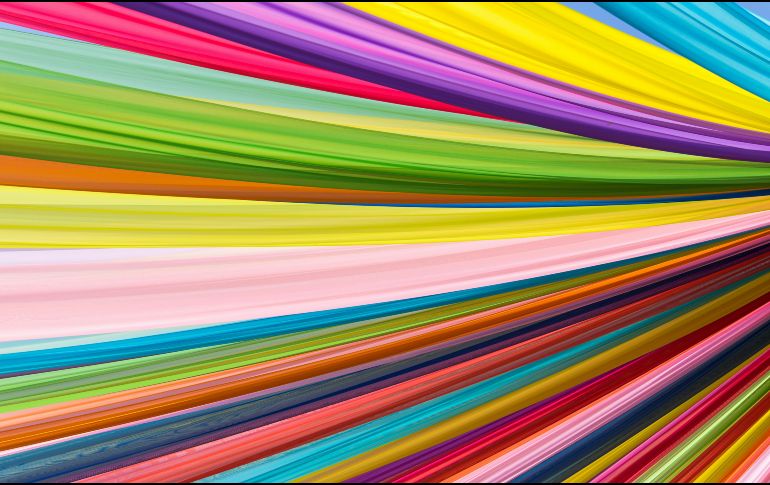 Según Pantone, este color destaca por su presencia expansiva y su capacidad para crear ambientes de amplitud y limpieza visual. Unsplash