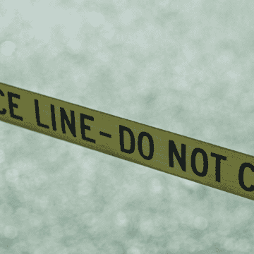 El FBI se sumó a las investigaciones del tiroteo en Brown, mientras autoridades piden evitar la zona y priorizar la seguridad. EFE/ARCHIVO