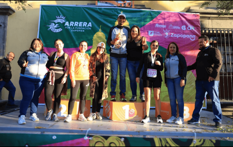 La ruta de 10 kilómetros, trazada por el corazón de la Ciudad de las Niñas y los Niños, ofreció postales únicas. ESPECIAL / Comude Jalisco
