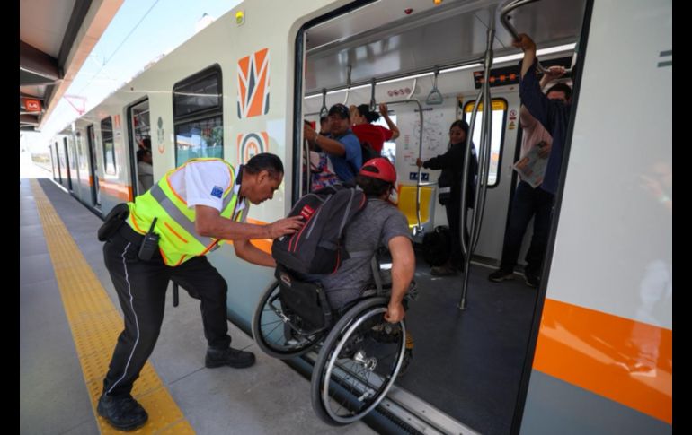 Amílcar López, director del Sistema de Tren Urbano (Siteur), recordó que durante estas primeras semanas se tendrán horarios especiales como parte del desarrollo de prueba de tiempos ya con pasajeros. EL INFORMADOR/ A. NAVARRO