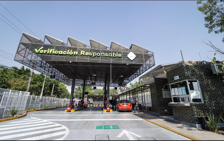 El Gobierno de Jalisco mantiene activo el programa Verificación Vehicular Responsable, diseñado para reducir las emisiones contaminantes y fomentar una movilidad más consciente en el Estado. EL INFORMADOR / ARCHIVO