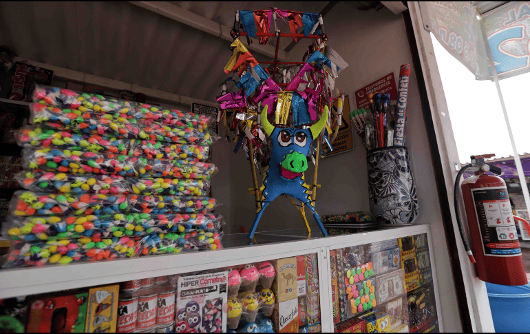 Al Ayuntamiento aún le restan más de dos semanas de vigilancia intensiva para reforzar la seguridad durante las celebraciones de Navidad y Año Nuevo en la capital jalisciense. SUN/ ARCHIVO