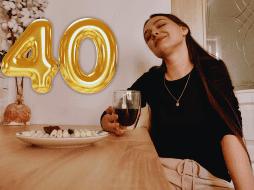 La doctora DePaulo llama a las personas a reivindicar su soltería como una forma legítima y valiosa de vida. ESPECIAL / CANVA