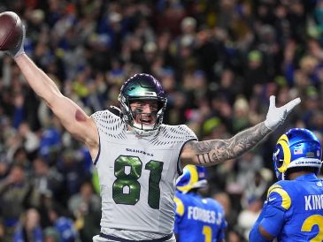 Eric Saubert convirtió dos puntos en el tiempo extra para darle la victoria a su equipo. AP/L. Wasson