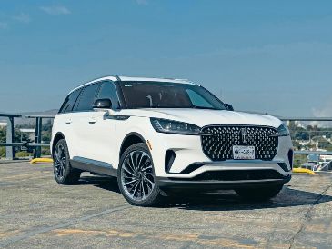 Una silueta que sugiere movimiento incluso en reposo. CORTESÍA