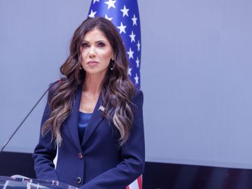 Kristi Noem aseguró que el gobierno de Estados Unidos no tolerará las acciones de Maduro. EFE/ARCHIVO