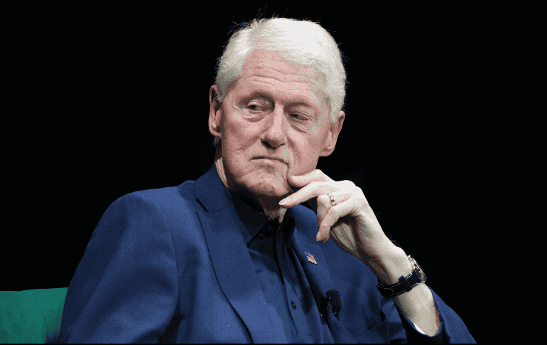 Los documentos desclasificados de Epstein incluyen al menos otras cinco imágenes de Clinton. EFE/ O. Guzmán