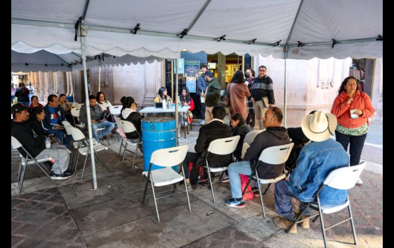 Las personas que no realicen el pago de su refrendo durante 2025 y estén obligadas a sustituir las placas, deberán cubrir en 2026 el costo del cambio que será superior a los dos mil 500 pesos. EL INFORMADOR/ A. Navarro