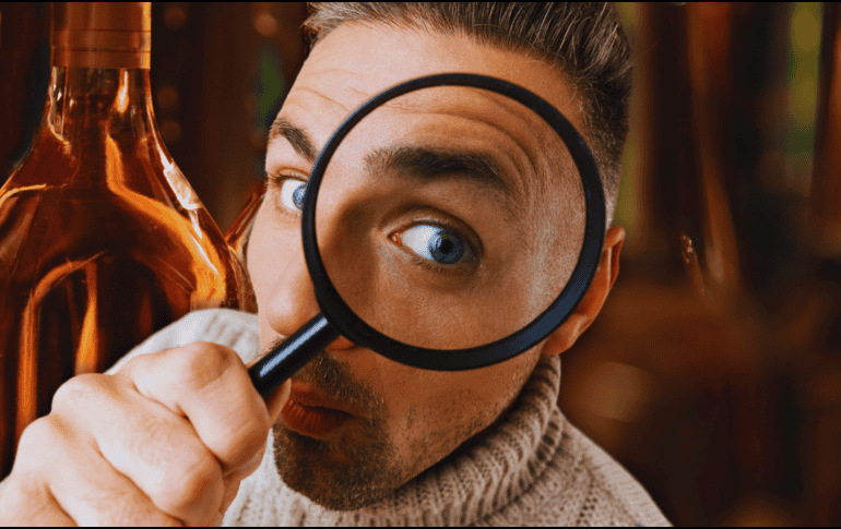 Las bebidas nacionales se identifican por el marbete color verde y las importadas por color vino. ESPECIAL / CANVA