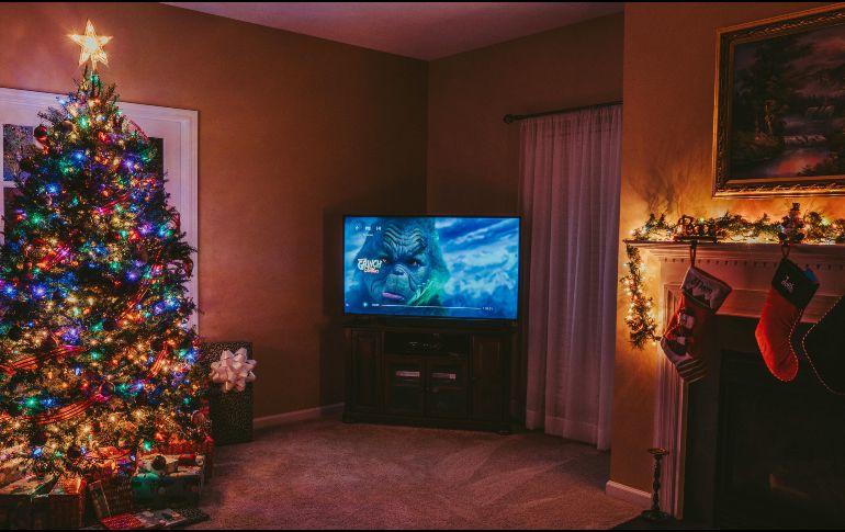 Esta Navidad hay opciones ideales de películas para ver en familia. UNSPLASH / J. HERRERA