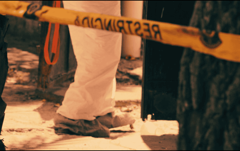 Policías municipales acudieron al sitio tras recibir el reporte de una persona que se encontraba tirada en la vía pública. EL INFORMADOR / ARCHIVO