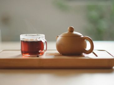 Al combinar la cáscara de cebolla con miel, ambos ingredientes potencian sus beneficios. UNSPLASH/ M. KIM