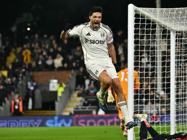 Con este nuevo tanto, Raúl Jiménez alcanzó la cifra de cuatro goles en lo que va de la temporada de la Premier League. AFP / ARCHIVO