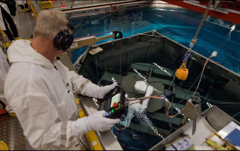 Aunque la planta nuclear mantiene sus seis reactores en parada fría y no produce electricidad, necesita un suministro externo constante para refrigerar el combustible y evitar el riesgo de fusión de sus núcleos. EFE/Archivo