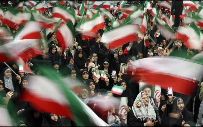 Durante los cinco días de protestas que comenzaron el domingo pasado han muerto, hasta ahora, siete personas. EFE / A. TAHERKENAEH