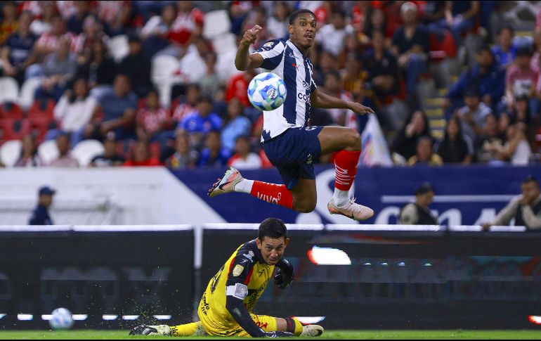 Monterrey mostró su jerarquía y venció con contundencia 3-0 a Leones Negros para avanzar a la gran final de la Copa Pacífica, en duelo disputado en el Estadio Jalisco. X / @Rayados