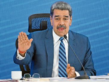 Con tres mandatos, se aproximaba a los 18 años en el poder en Venezuela, más que su mentor, el fallecido Hugo Chávez, que estuvo 14. AFP