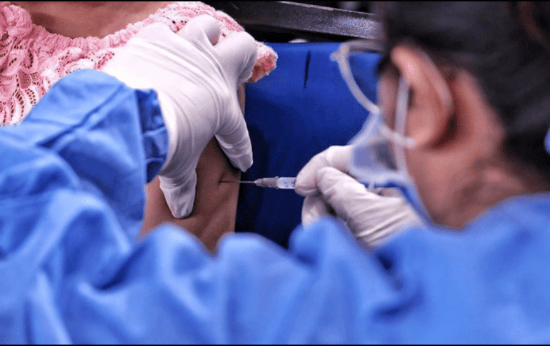 En la Entidad se mantienen activas, hasta el mes de marzo próximo, las campañas de vacunación en el sector público. SECRETARÍA DE SALUD JALISCO