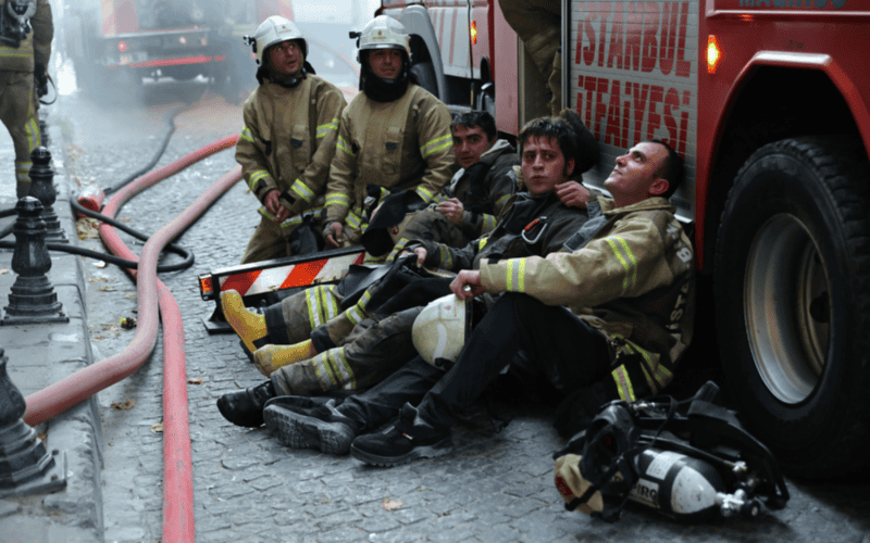 Incendios, accidentes y rescates requieren decisiones instantáneas con información incompleta. CANVA