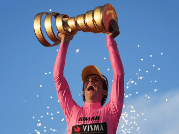 En su último año como ciclista profesional, Simon Yates logró varios resultados destacados. AP/ARCHIVO