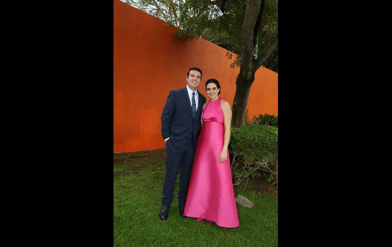Juan Pablo Camarena y Pana Morales. GENTE BIEN JALISCO / Boda Isabella Gutiérrez Velasco y Gabriel Parra Alfaro