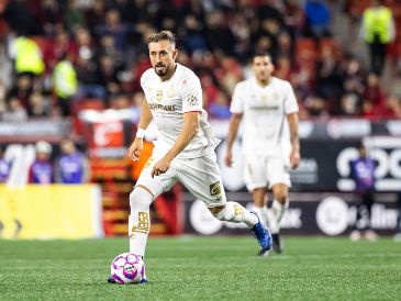 Con su amplia experiencia en Europa y en la Selección Mexicana, Herrera espera una oferta que le permita continuar su carrera. IMAGO7/ARCHIVO