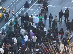 El régimen iraní ha ejercido una fuerte censura para evitar la difusión de imágenes de las protestas en Teherán. AFP