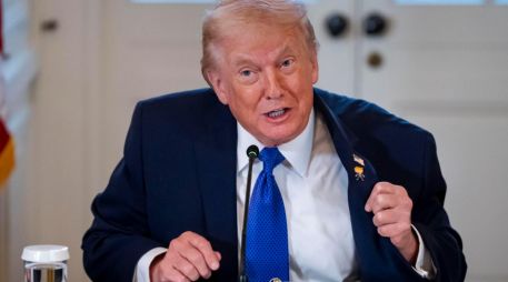 El decreto se dio a conocer después de una reunión sostenida el viernes entre Trump y directivos del sector energético. EFE