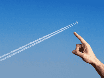 Todos los sobrevuelos que se han realizado durante el mes de enero están controlados por el Centro Nacional de Vigilancia Protección del Espacio Aéreo, así como la Agencia Federal de Aviación Civil (AFAC). ESPECIAL / CANVA