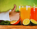 Los jugos son un tipo de alimento que favorece a la salud. ESPECIAL / CANVA